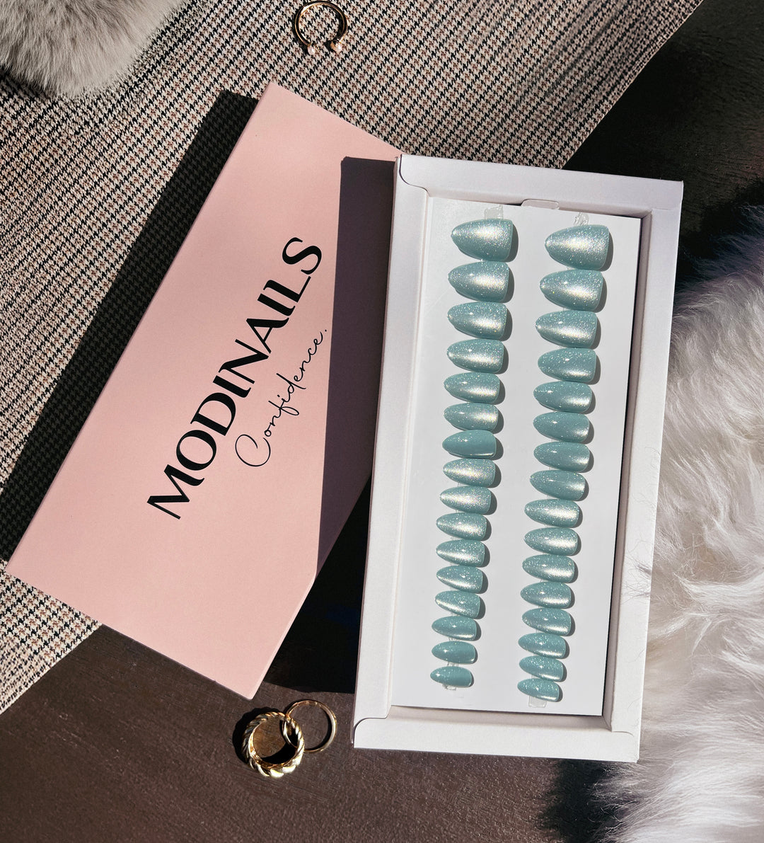 MOONSTONE KISS
