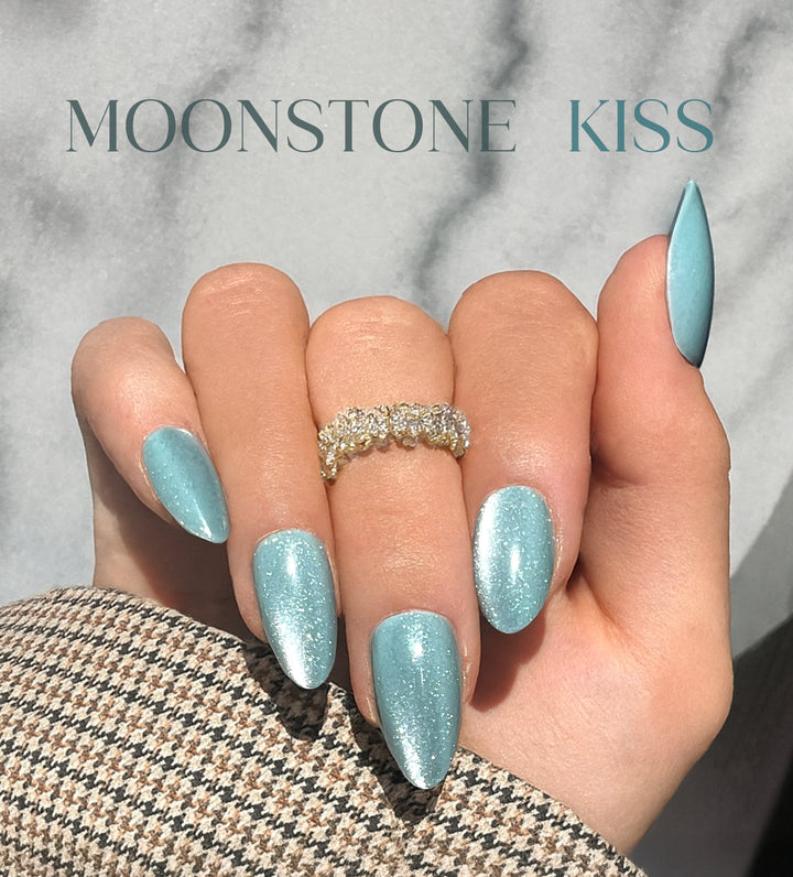 MOONSTONE KISS