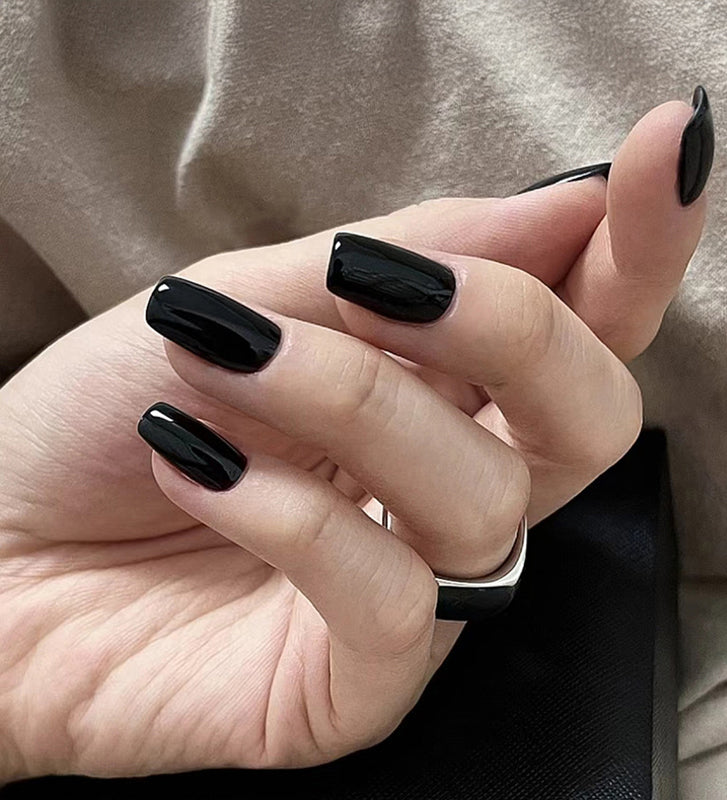 Noir Chic