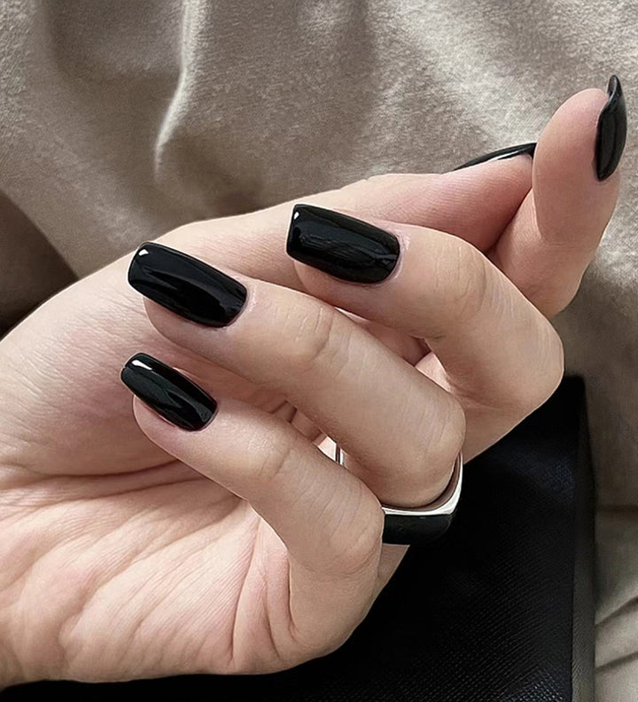 Noir Chic